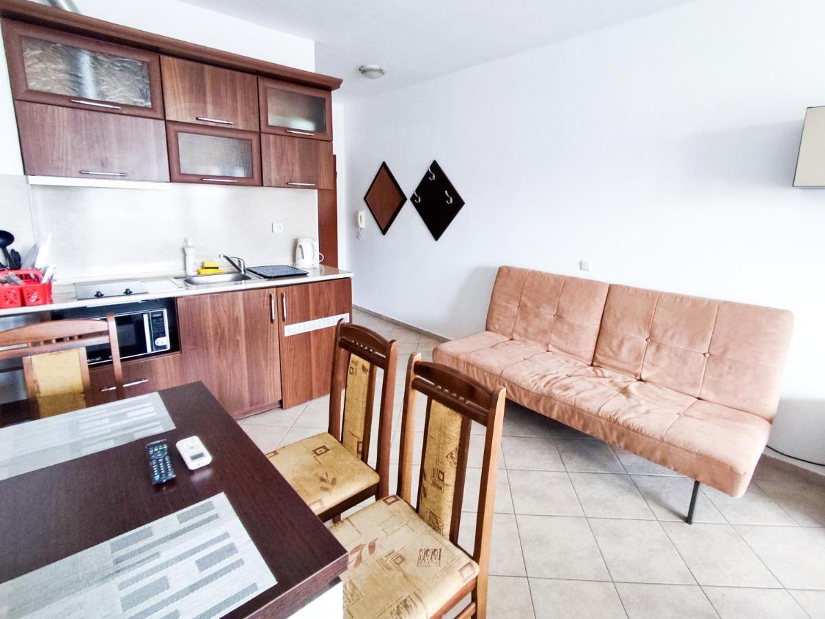 Apartament Studio Comfort Primorsko Mm Complex Exteriér fotografie